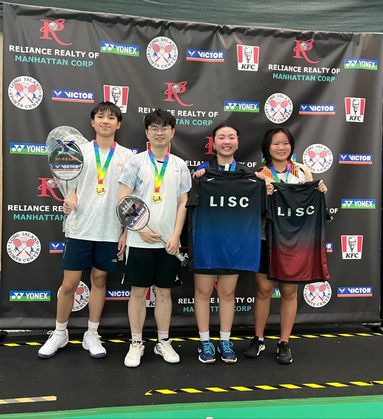 LISC athletes with tournament medals